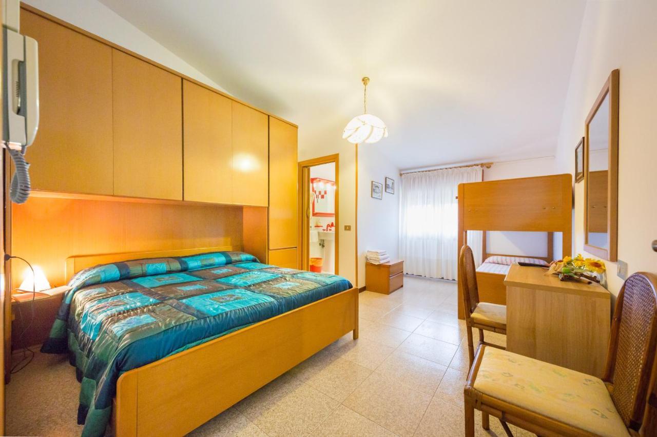 Albergo Ristorante Fabrizio Caorle Buitenkant foto